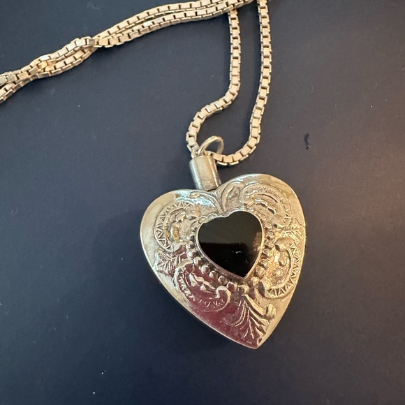 Vintage Silver tone Heart Bottle necklace - Picture 3 of 6